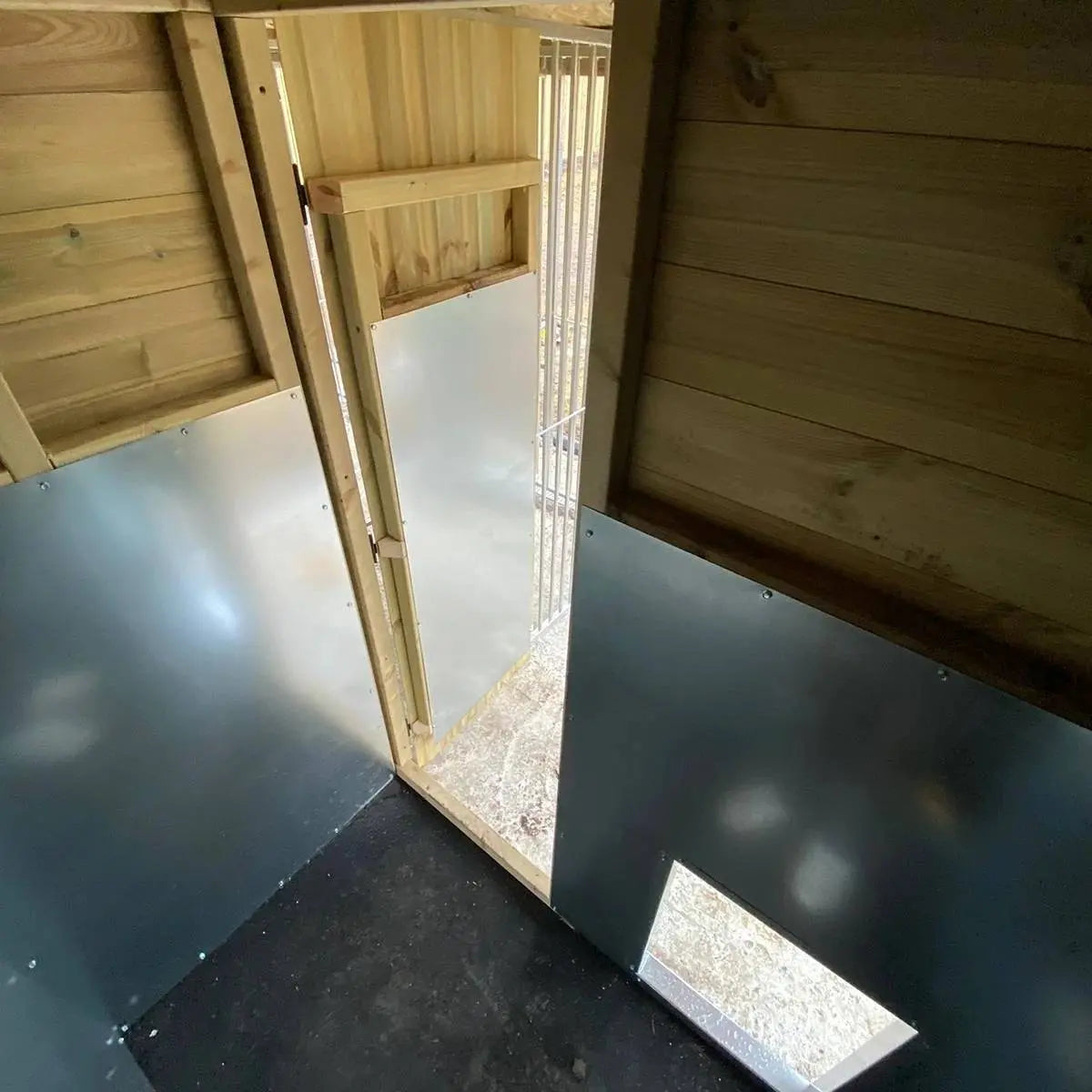 25 X 10 ft Five Bay Dog Kennel Doghealth