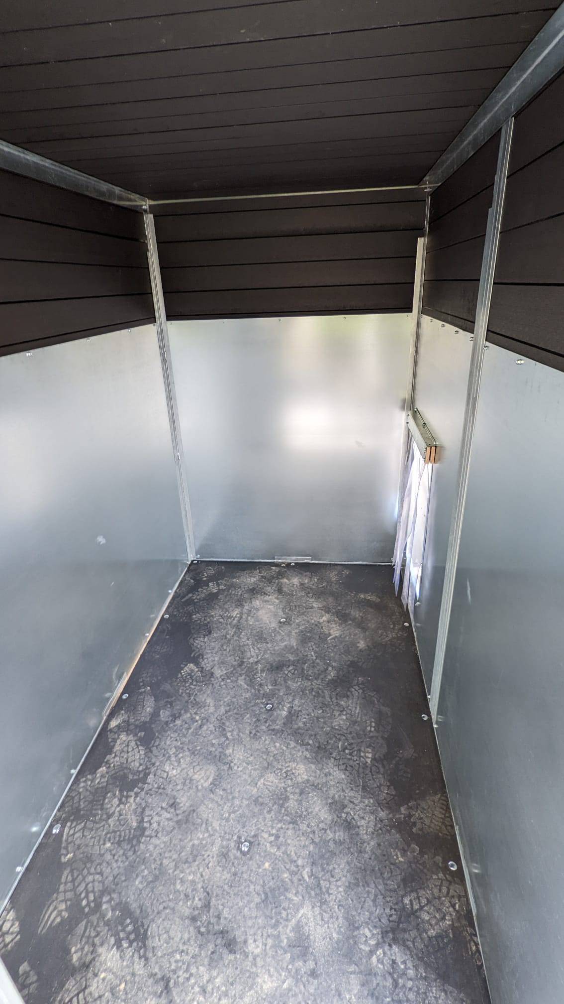 10 X 6.5 ft Single Eco Thermal Plastic Dog Kennel Doghealth