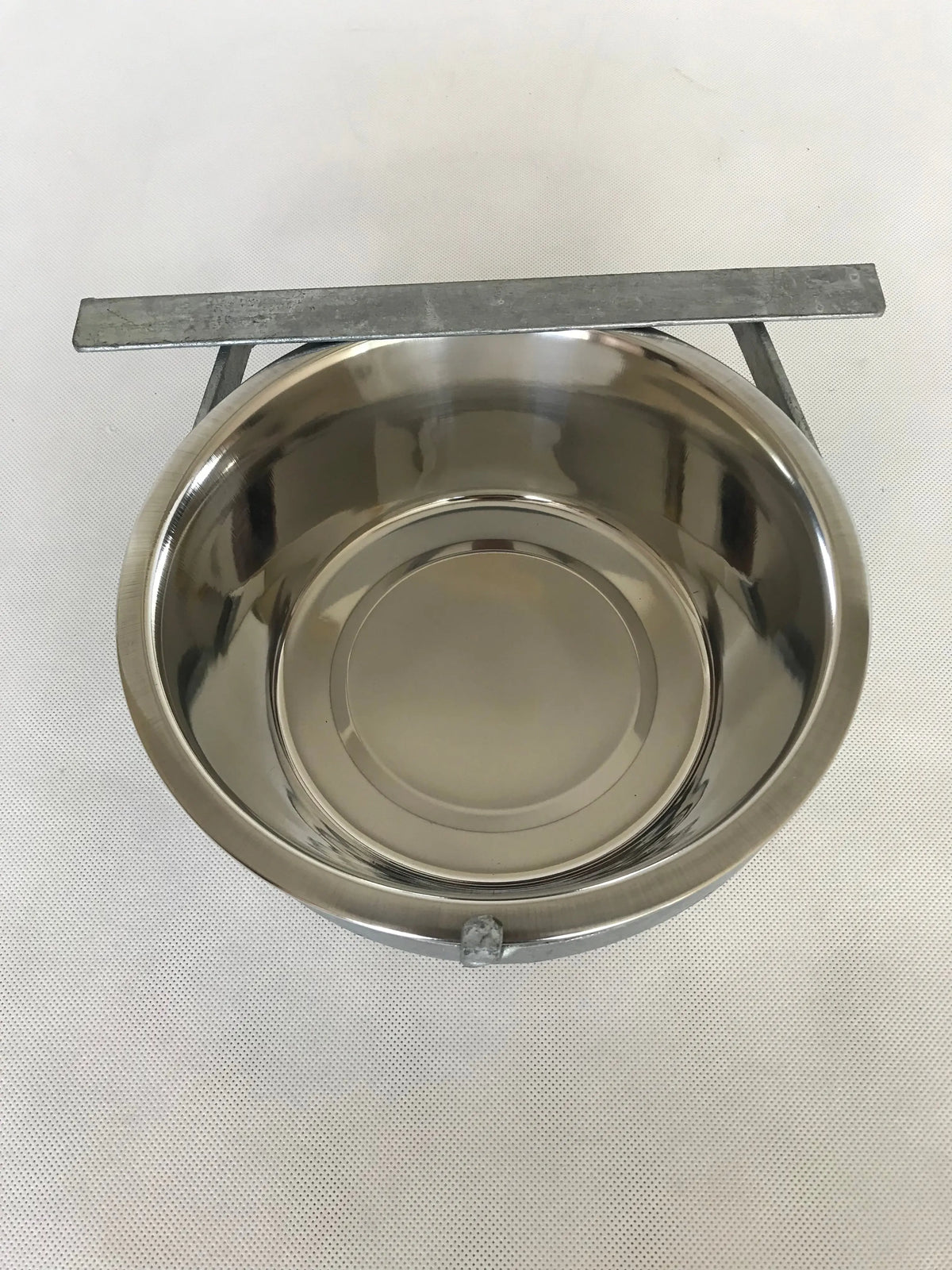 Galvanised bowl holders Inc Bowls Doghealth